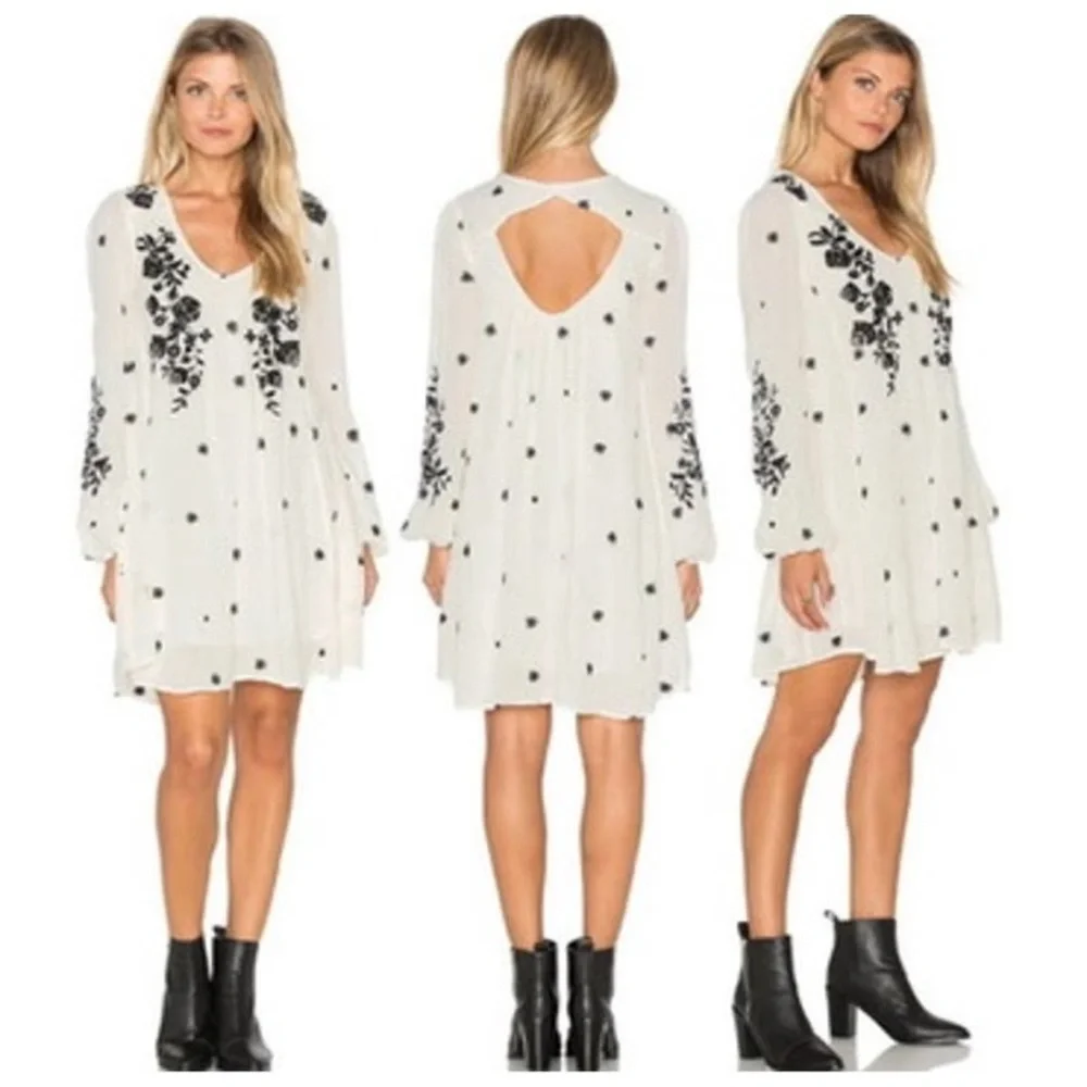 FREE PEOPLE flowy white embroidered dress, S. - Picture 7 of 16